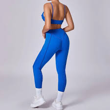 Curve-Enhancing Yoga Set with Push-Up Bra & Flexible Leggings