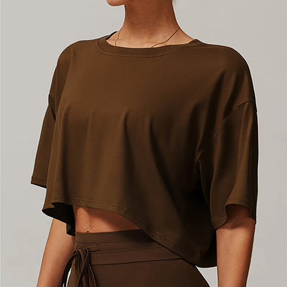 FlexFit Femme – Quick-Dry Crop Yoga Tee