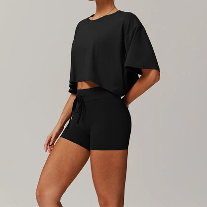 FlexFit Femme – Quick-Dry Crop Yoga Tee