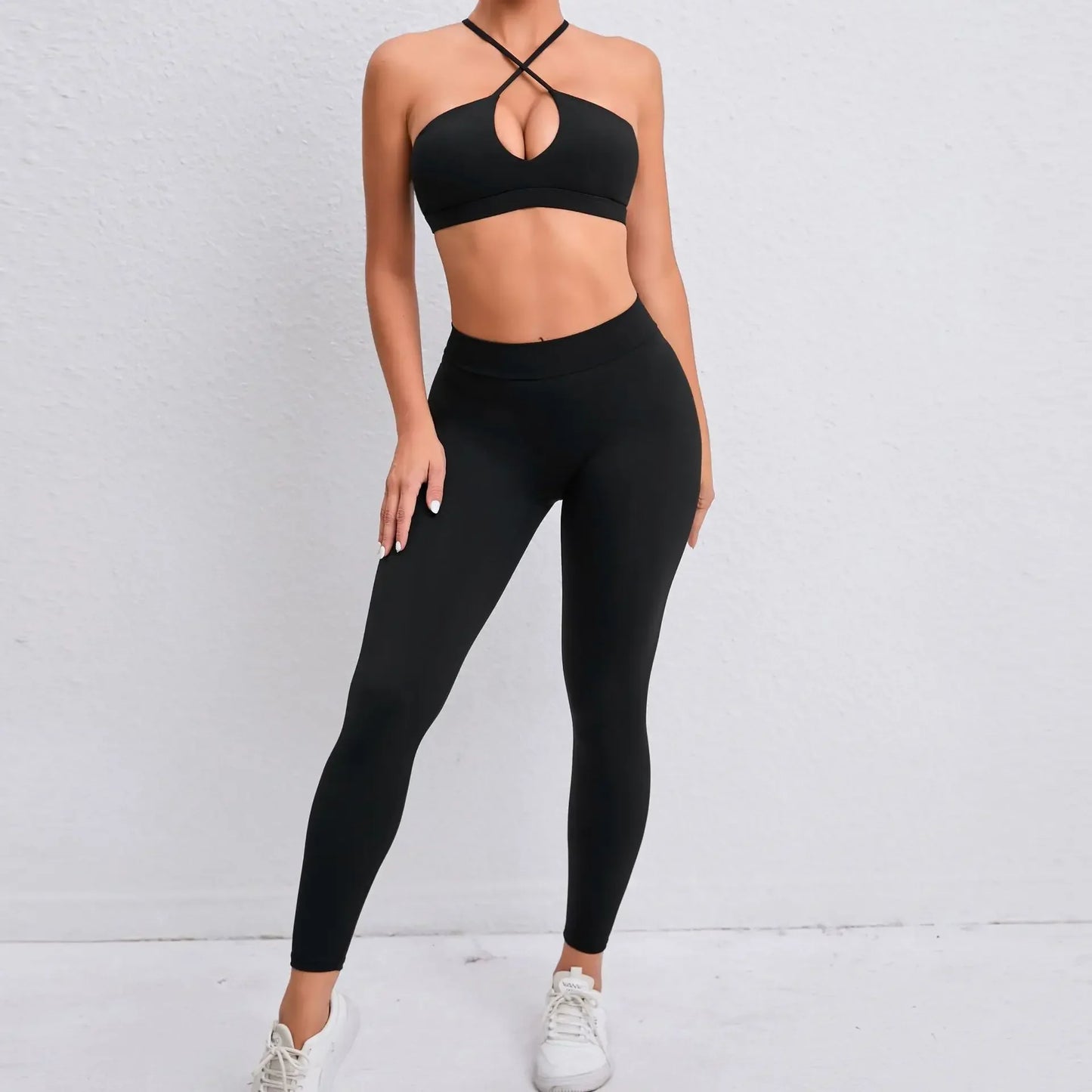 Seamless Yoga Set – Hip-Lifting Leggings & Cross Back Bra