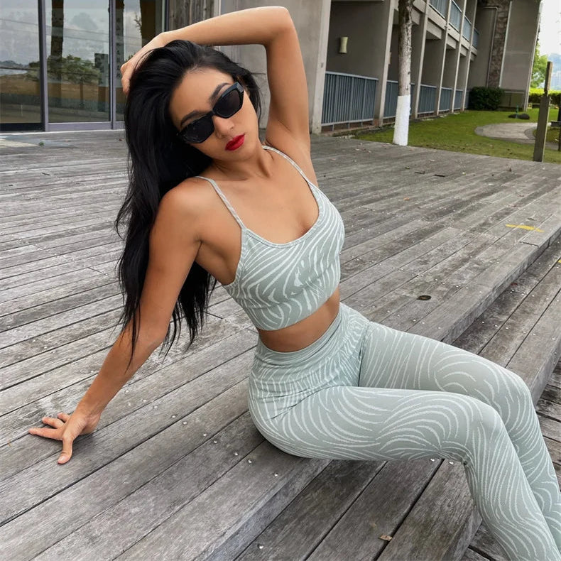 Wavy Pattern Yoga Set