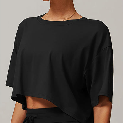 FlexFit Femme – Quick-Dry Crop Yoga Tee