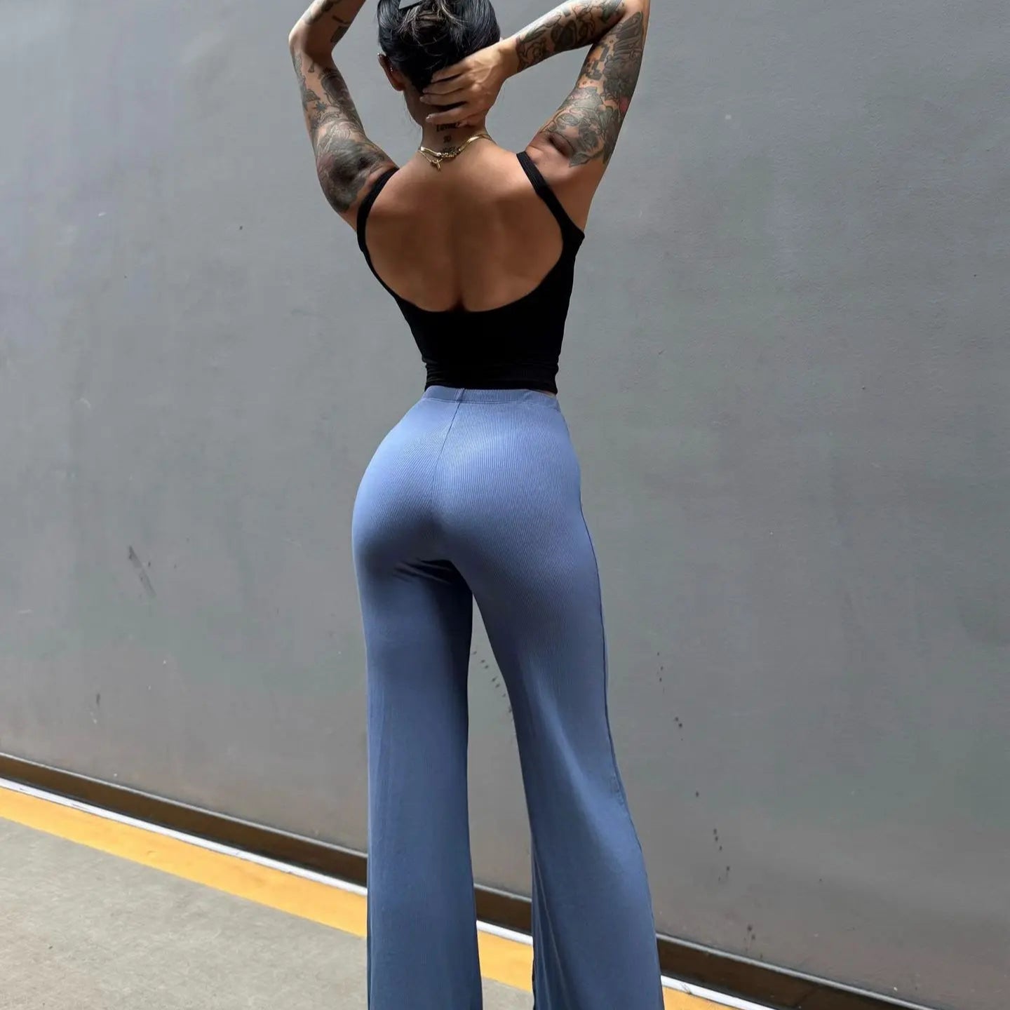 High-waisted booty-enhancing yoga pants