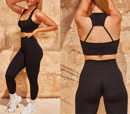 Seamless Athleisure Outfit