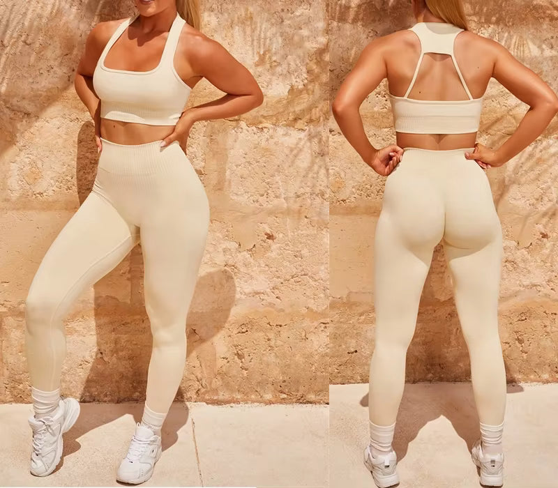 Seamless Athleisure Outfit